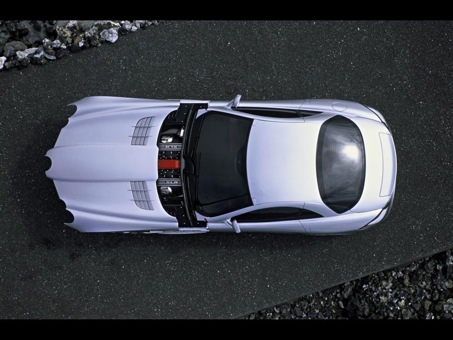  Mercedes-Benz SLR McLaren 2004 года  (фото 42 из 175)